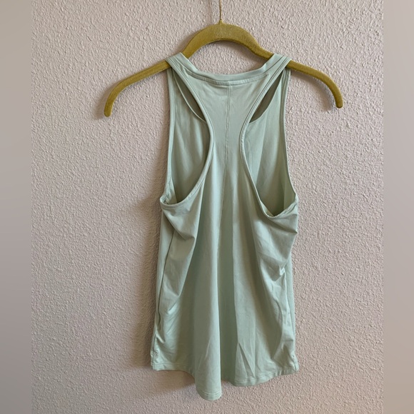 NIKE Razor Back Top 🌴 - Picture 2 of 3